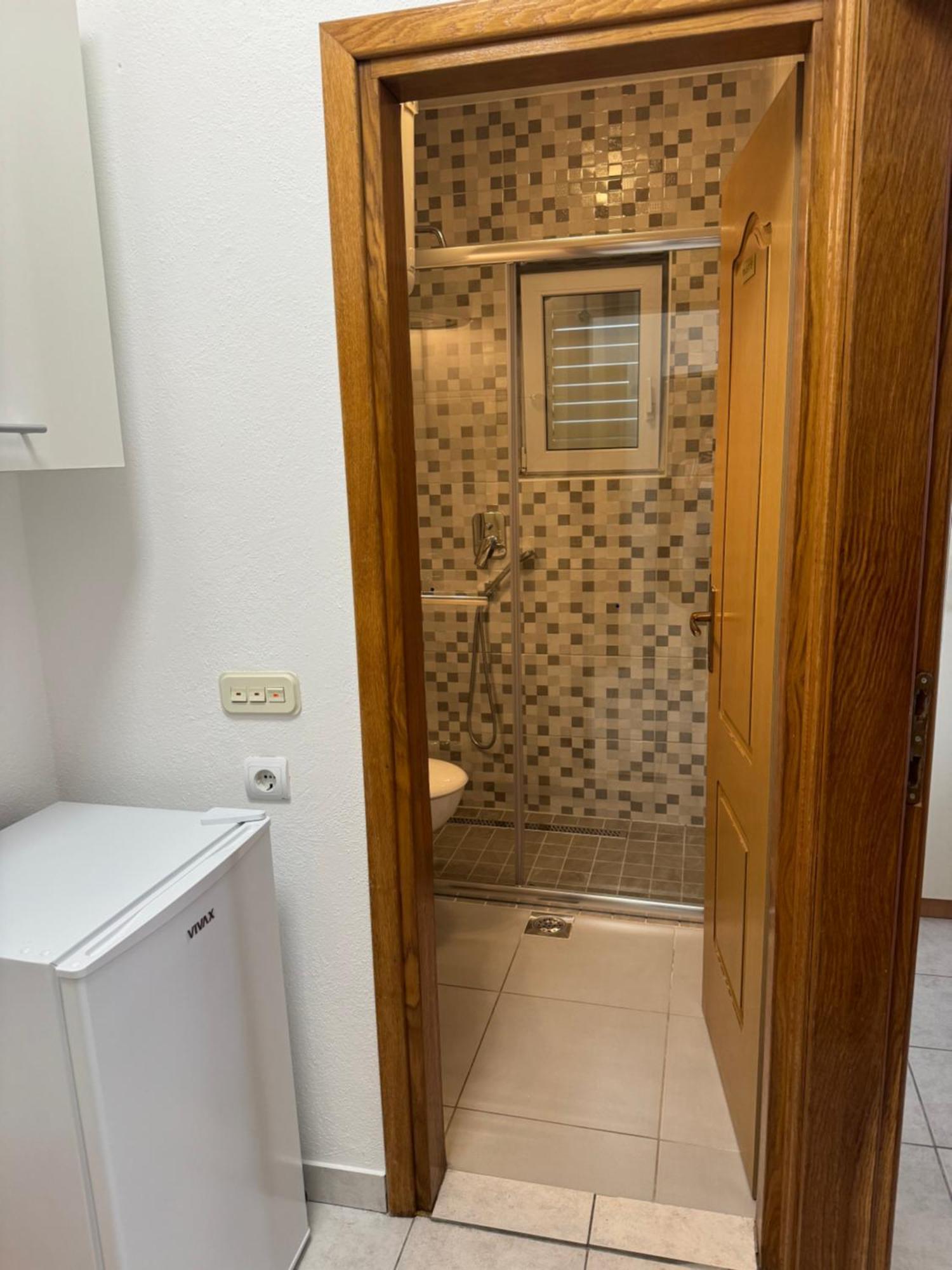 House 100M From The Beach With Free Parking And Breakfast Baška Voda Zewnętrze zdjęcie