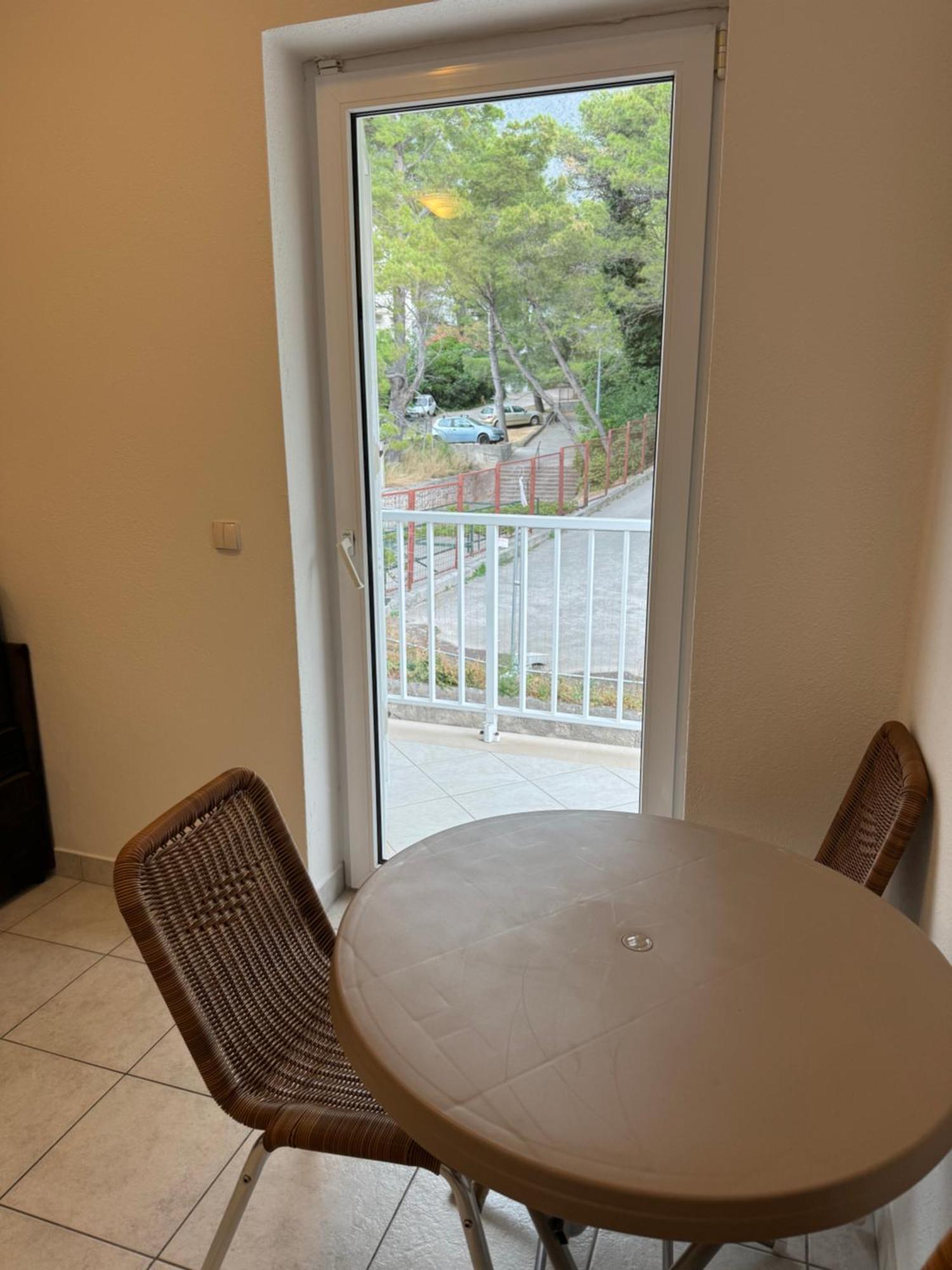 House 100M From The Beach With Free Parking And Breakfast Baška Voda Zewnętrze zdjęcie