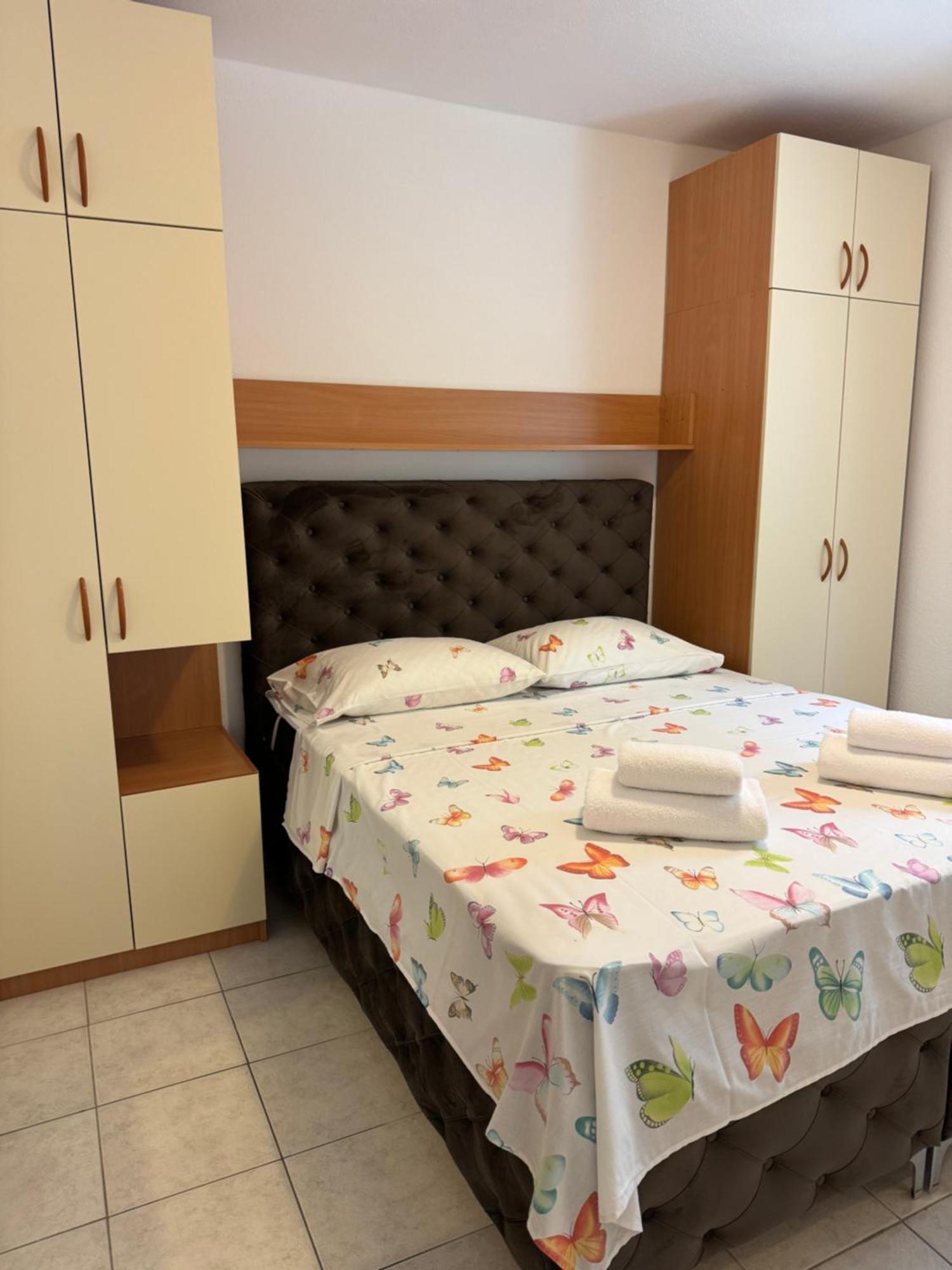 House 100M From The Beach With Free Parking And Breakfast Baška Voda Zewnętrze zdjęcie